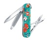 Nóż Victorinox Classic 0.6223.L2010 Limited Edition 2020  Mały scyzoryk zainspirowany wątkiem „Sporty świata” 06223L2010