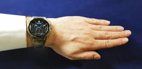 Zegarek Bulova Curv 96A205