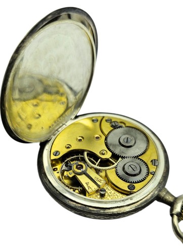 Używany, srebrny zegarek kieszonkowy OMEGA  pięknie zdobiony, inkrustowany złotem z początku XX wieku