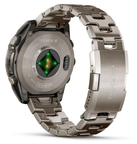 Zegarek GARMIN FENIX 8 47 mm SAPPHIRE AMOLED 010-02904-40 SMARTWATCH (0100290440) Tytanowy z tytanową bransoletą z otworami i dodatkowym paskiem silikonowym