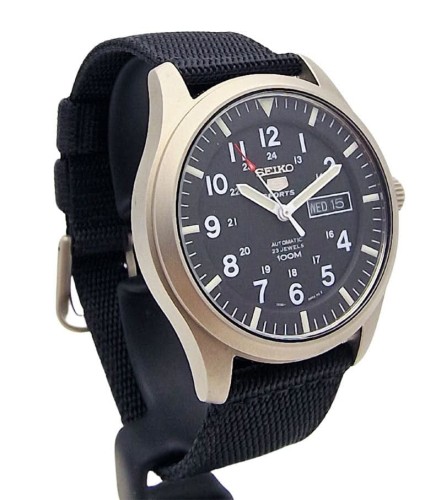 Seiko 5 Sports Automatic SNZG15K1 - Fabryczny komplet!