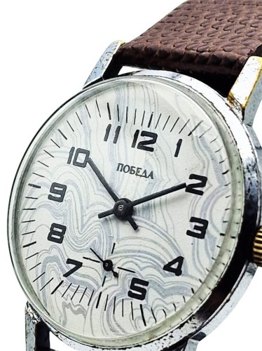 Klasyczny stary zegarek – Unikatowa tarcza w oryginale