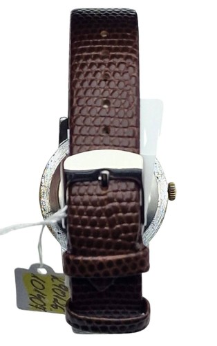 Zegarek retro na skórzanym pasku – elegancki