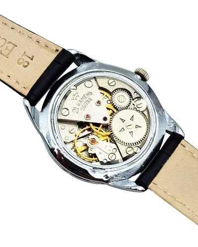 Raketa 21 Jewels Cal. 2609A lata 70. - doskonały stan!