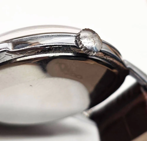 Oryginalna koronka z logo Tissot – rzadki detal kolekcjonerski Swiss Made