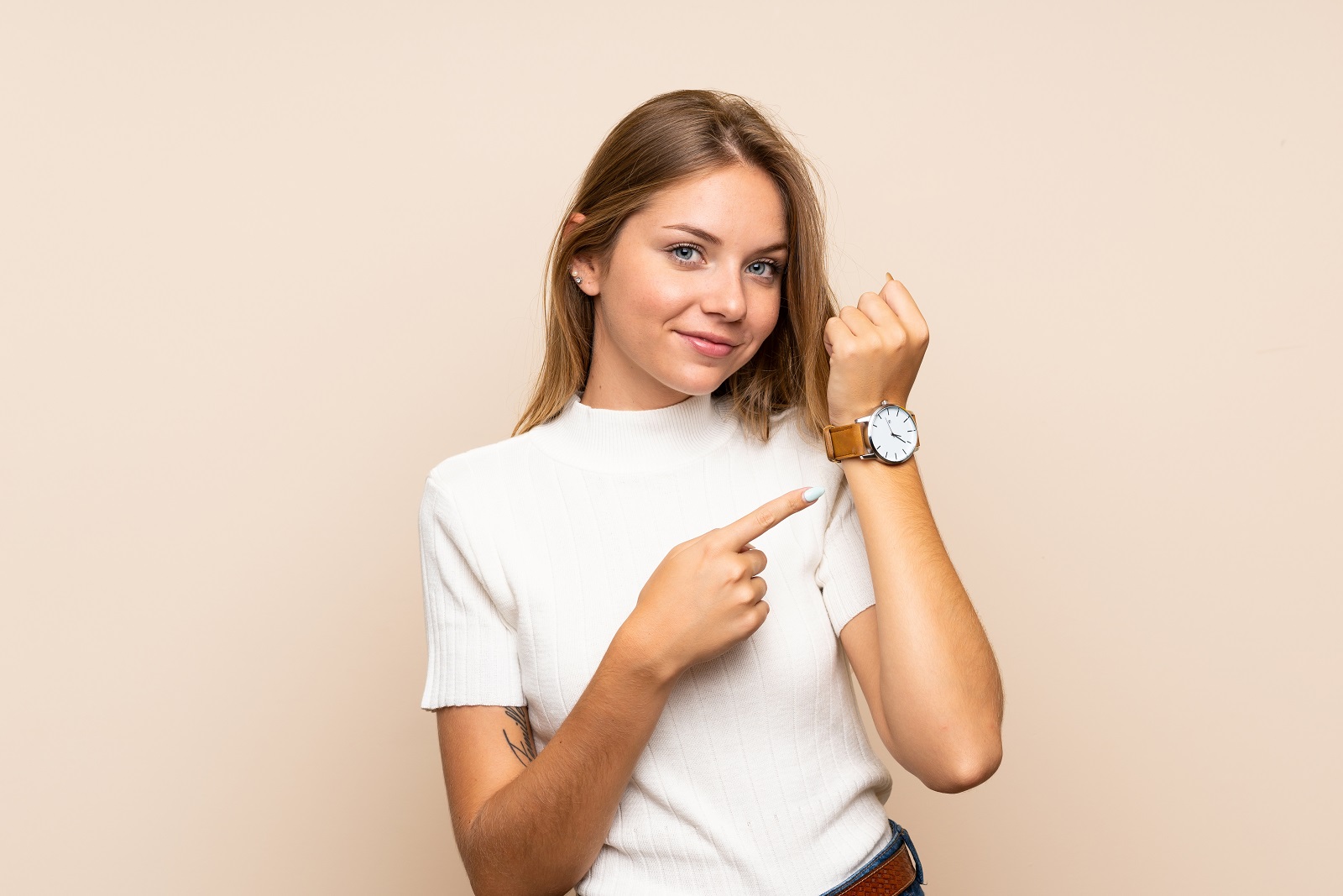 Dlaczego zegarek nosi się na lewej ręce - poznaj podstawowe zasady!