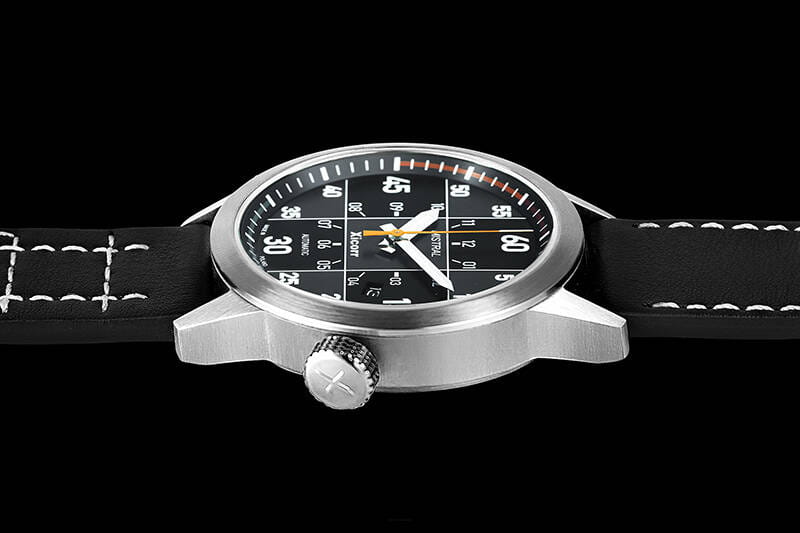 Zegarek Xicorr Mistral czarny z pomarańczowym sekundnikiem X0602