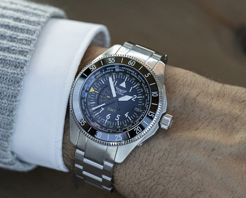 Zegarek Aviator Airacobra GMT V.1.37.0.307.5 (V13703075)