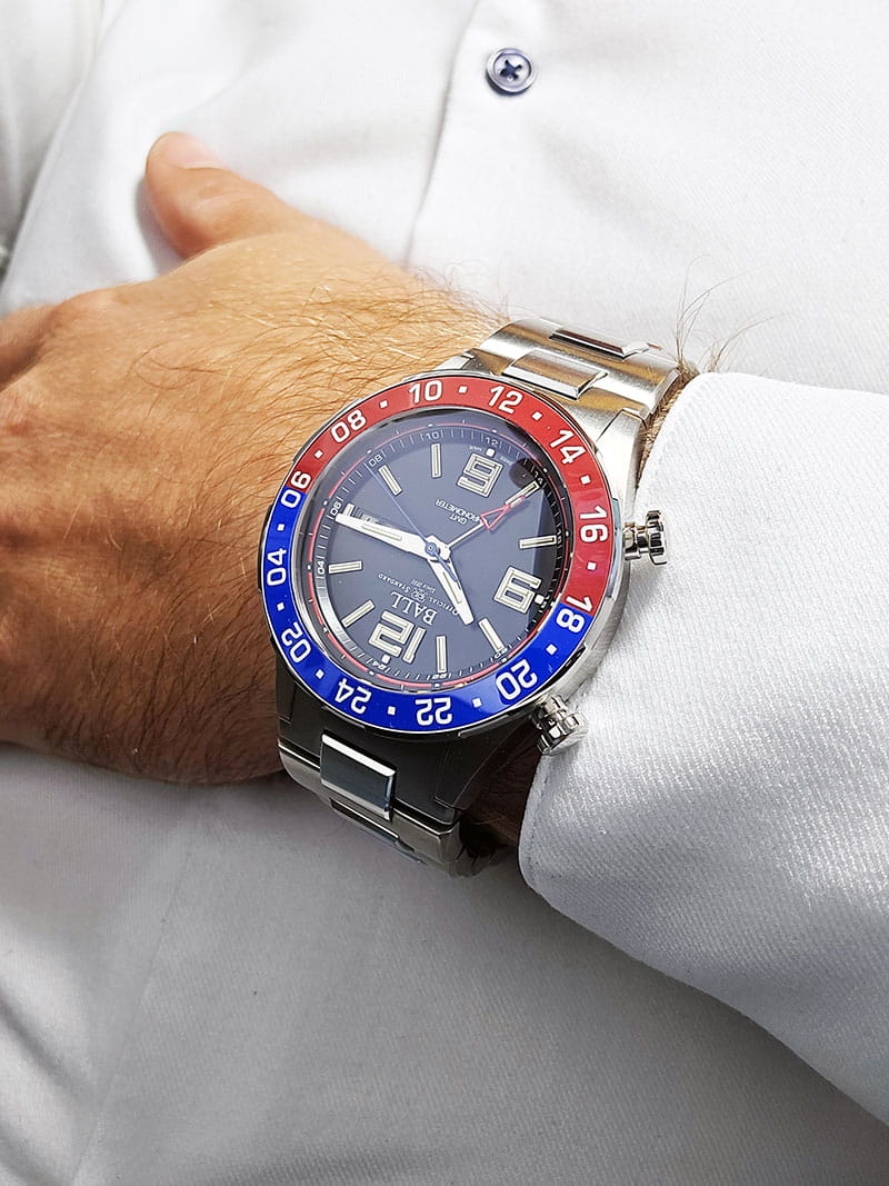 Zegarek Ball Roadmaster Marine GMT Titanium DG3030B-S4C-BK (DG3030BS4CBK)