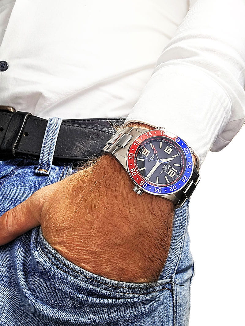 Zegarek Ball Roadmaster Marine GMT Titanium DG3030B-S4C-BK (DG3030BS4CBK)