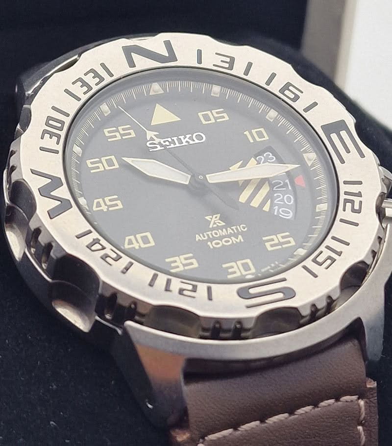 Zegarek męski Seiko Prospex Land Monster SRP577K - Fabryczny komplet!