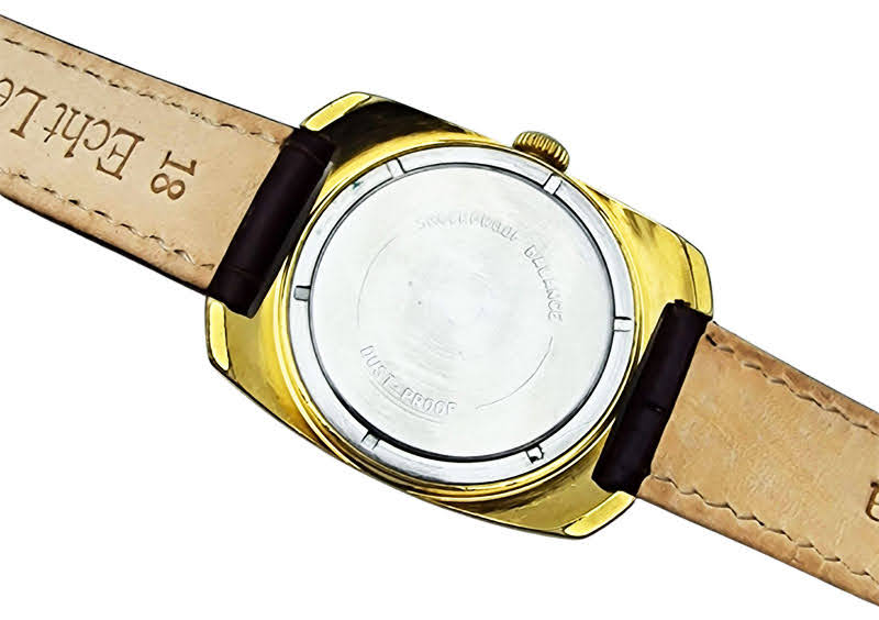 Elegancki zegarek garniturowy vintage Wostok