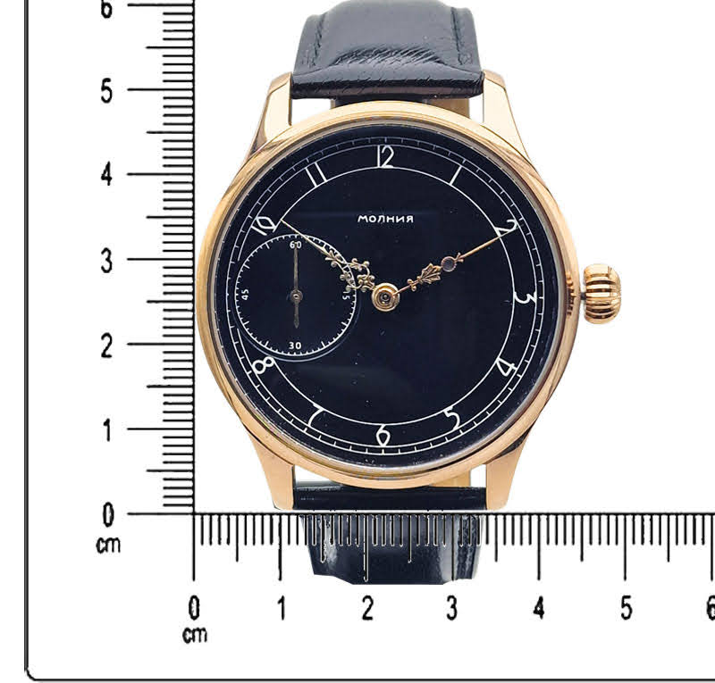 Vintage watch Soviet Union – historyczna Mołnia na skórzanym pasku