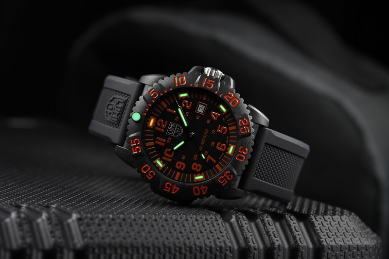 Zegarek Luminox G-Collection Sea Lion 3050 X2.2059.2 (X220592)