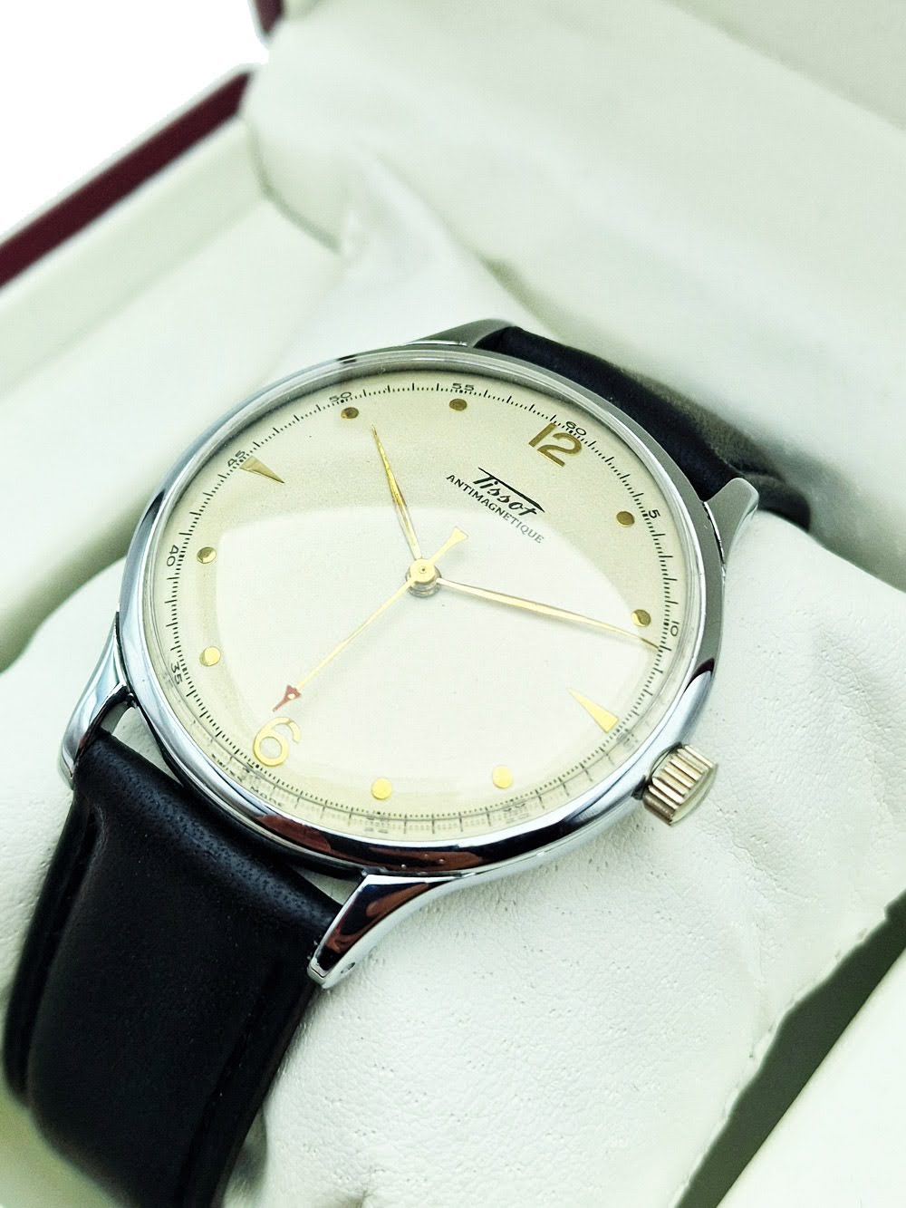 Tissot antimagnetique lata 50. - Doskonały stan!